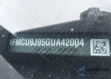 2016 Ford Escape Titanium из США, поврежденный, VIN 1FMCU9J95GUA42004